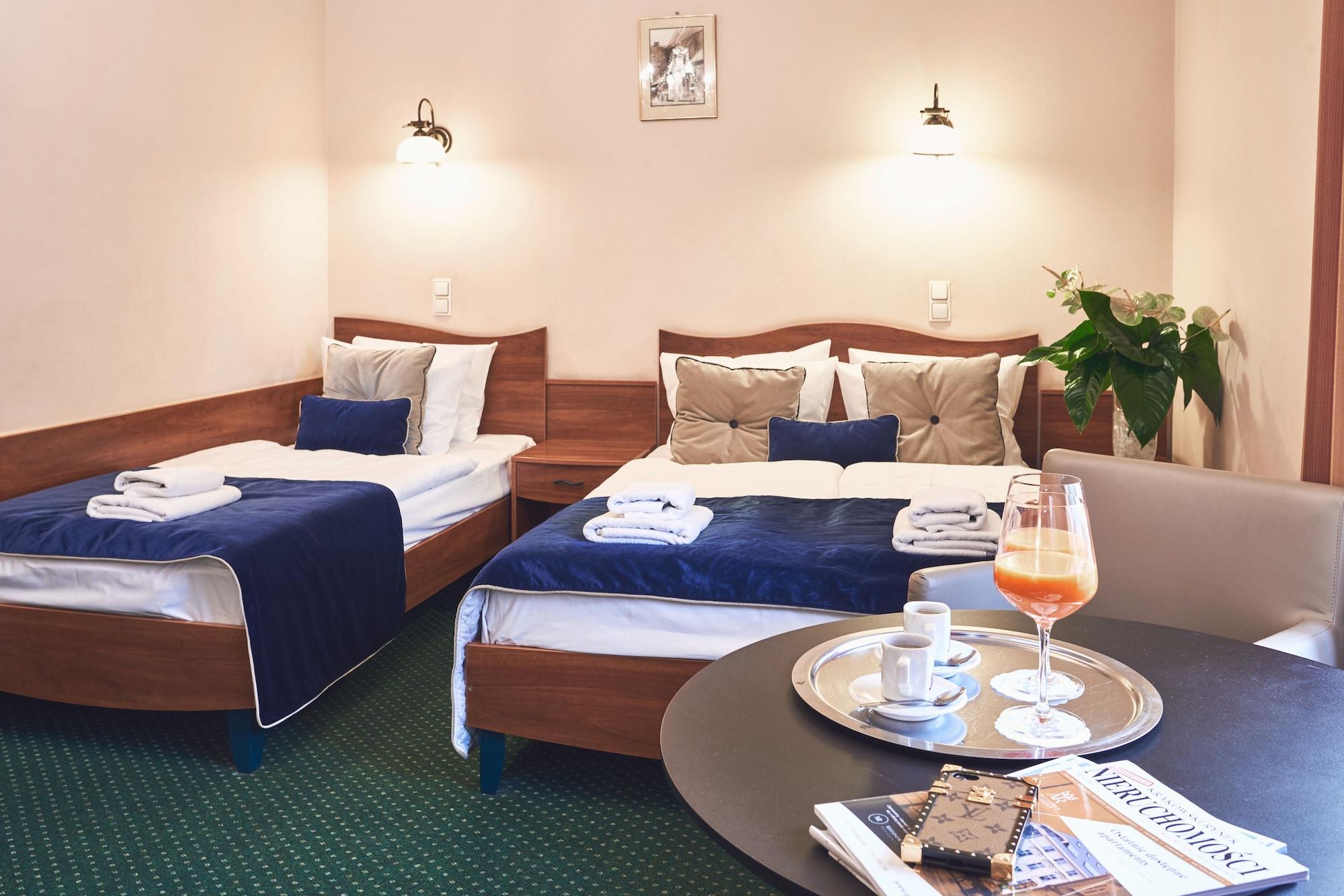 Nobilton Hotel Красков Екстериор снимка