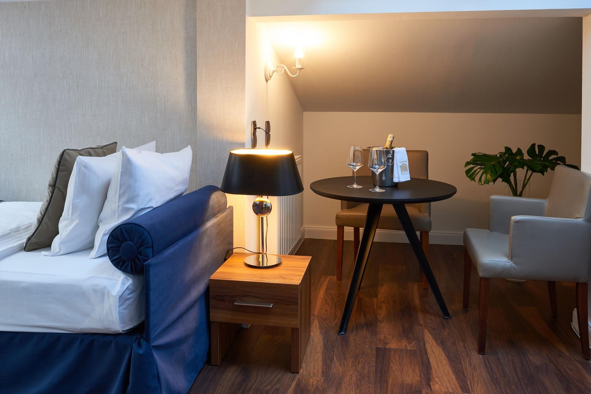 Nobilton Hotel Красков Екстериор снимка