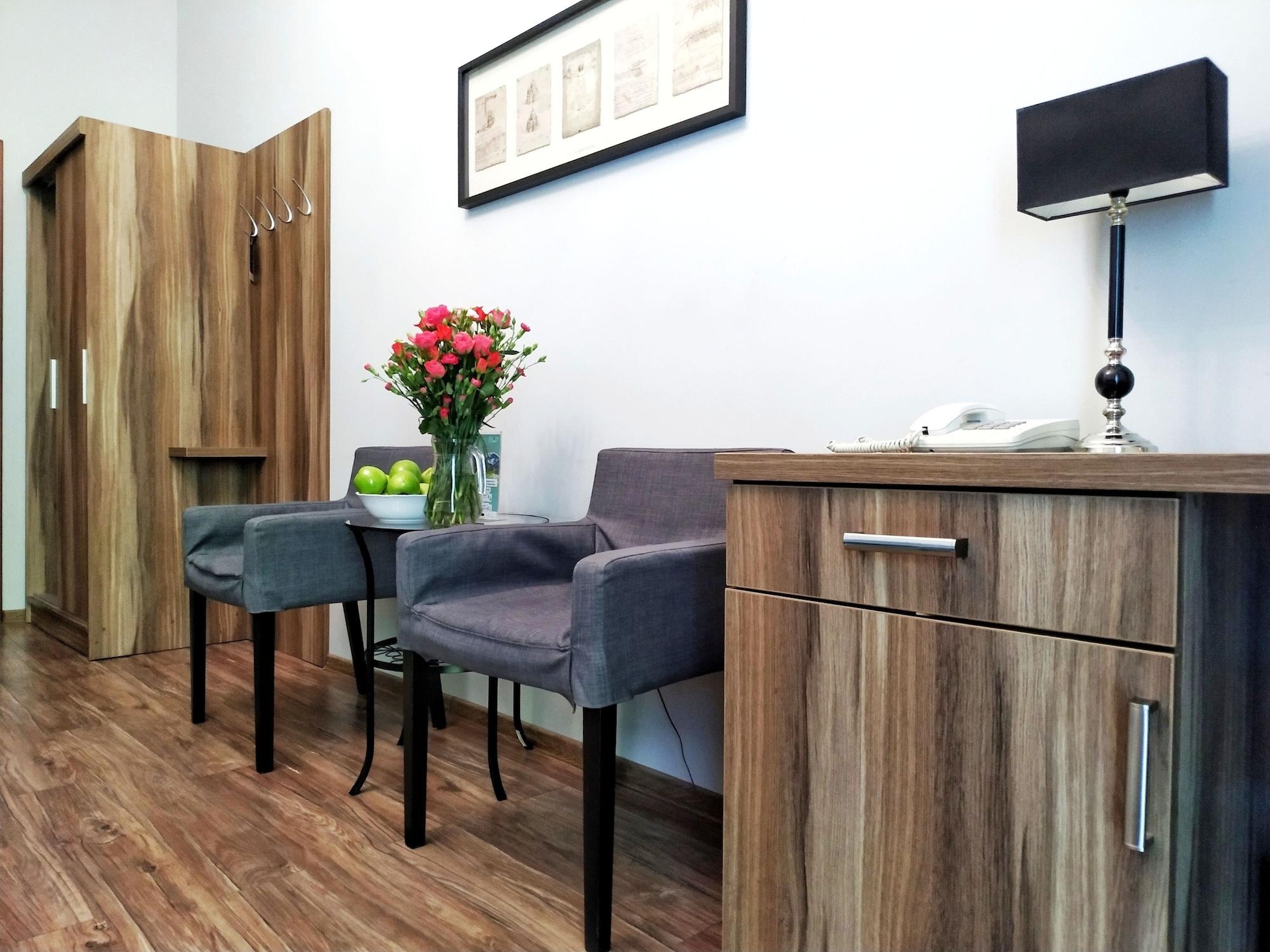 Nobilton Hotel Красков Екстериор снимка