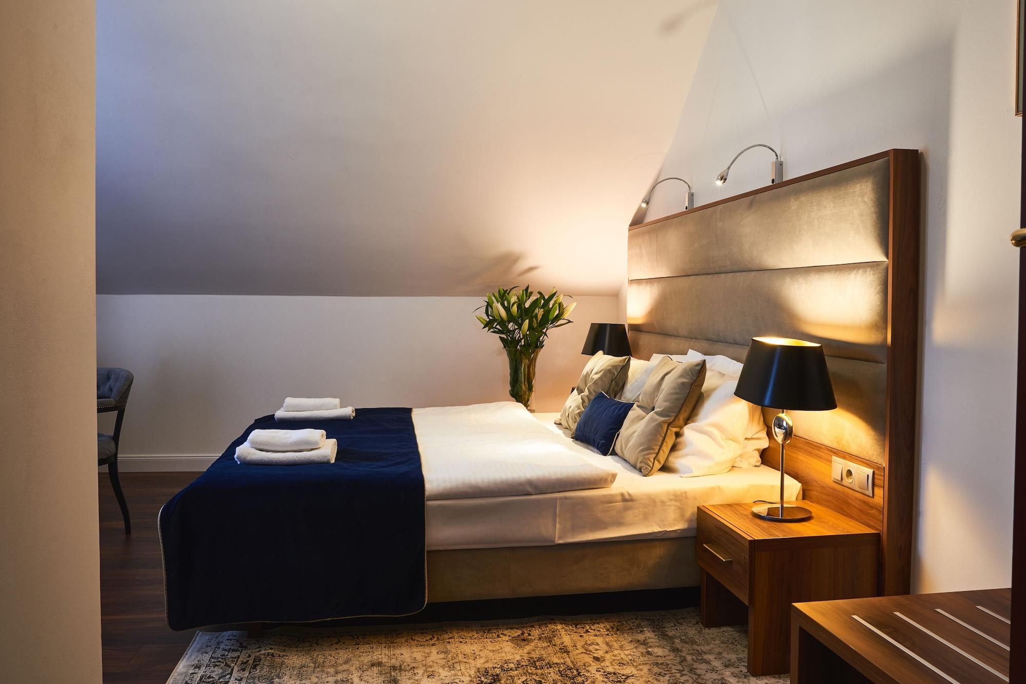 Nobilton Hotel Красков Екстериор снимка