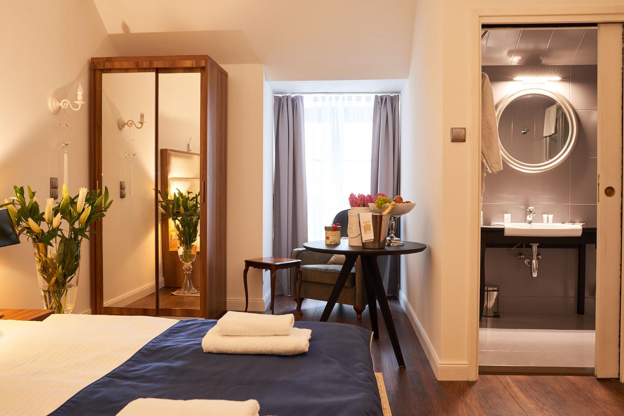 Nobilton Hotel Красков Екстериор снимка