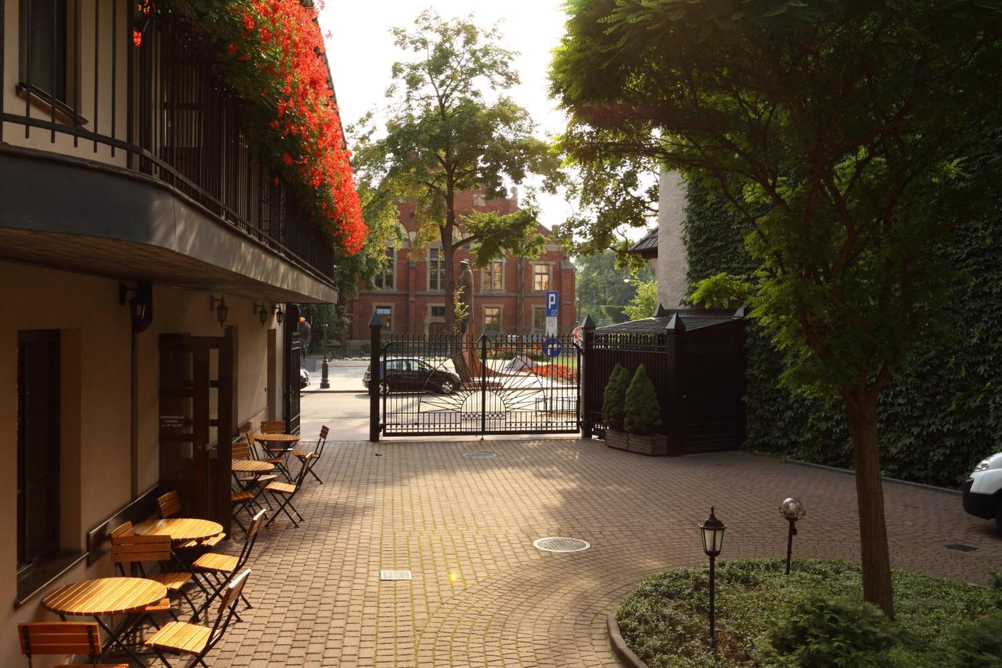 Nobilton Hotel Красков Екстериор снимка