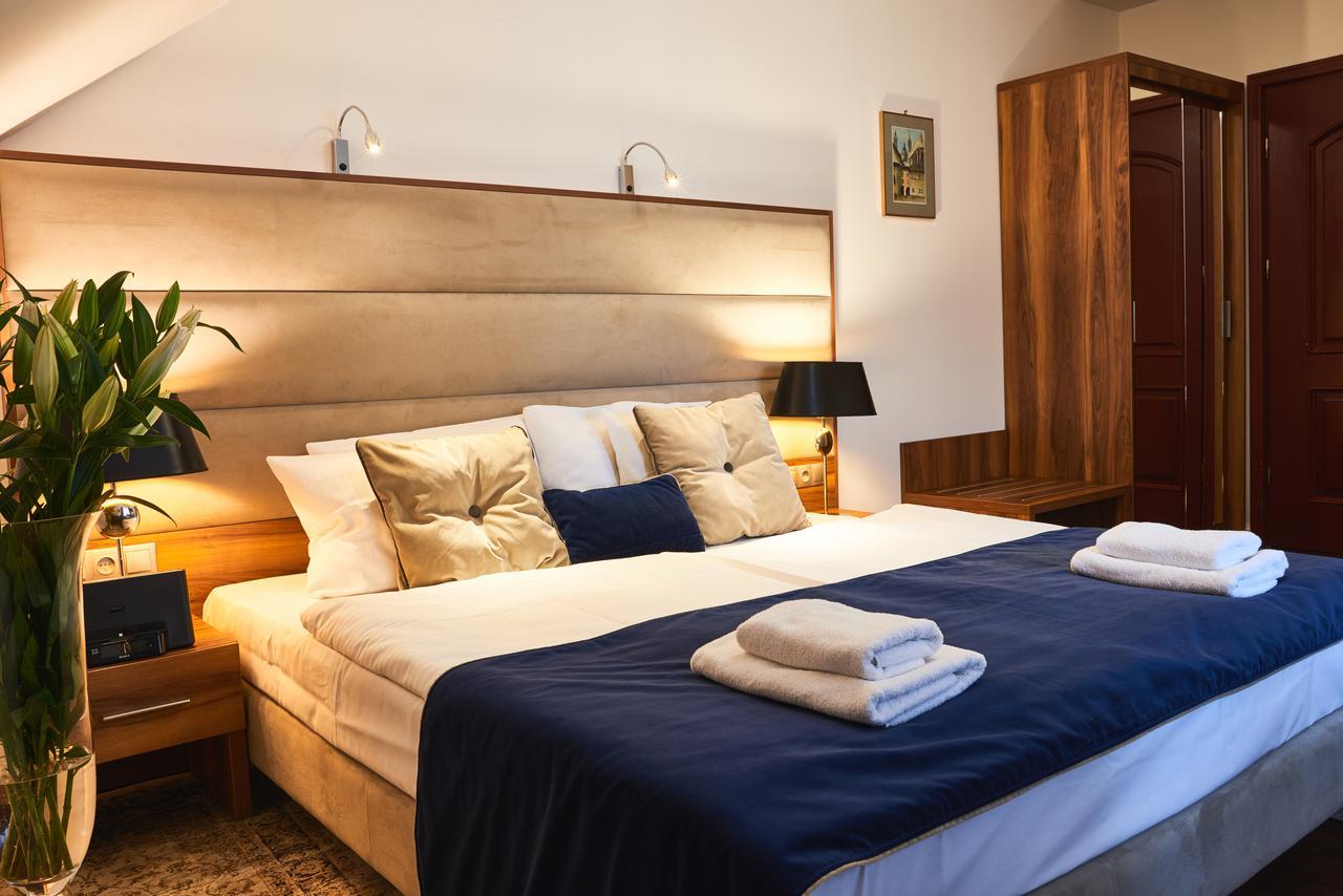 Nobilton Hotel Красков Екстериор снимка
