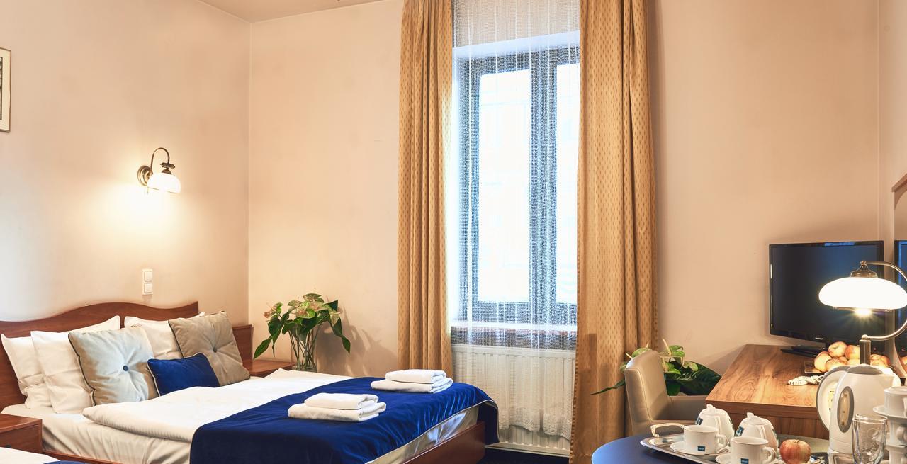 Nobilton Hotel Красков Екстериор снимка