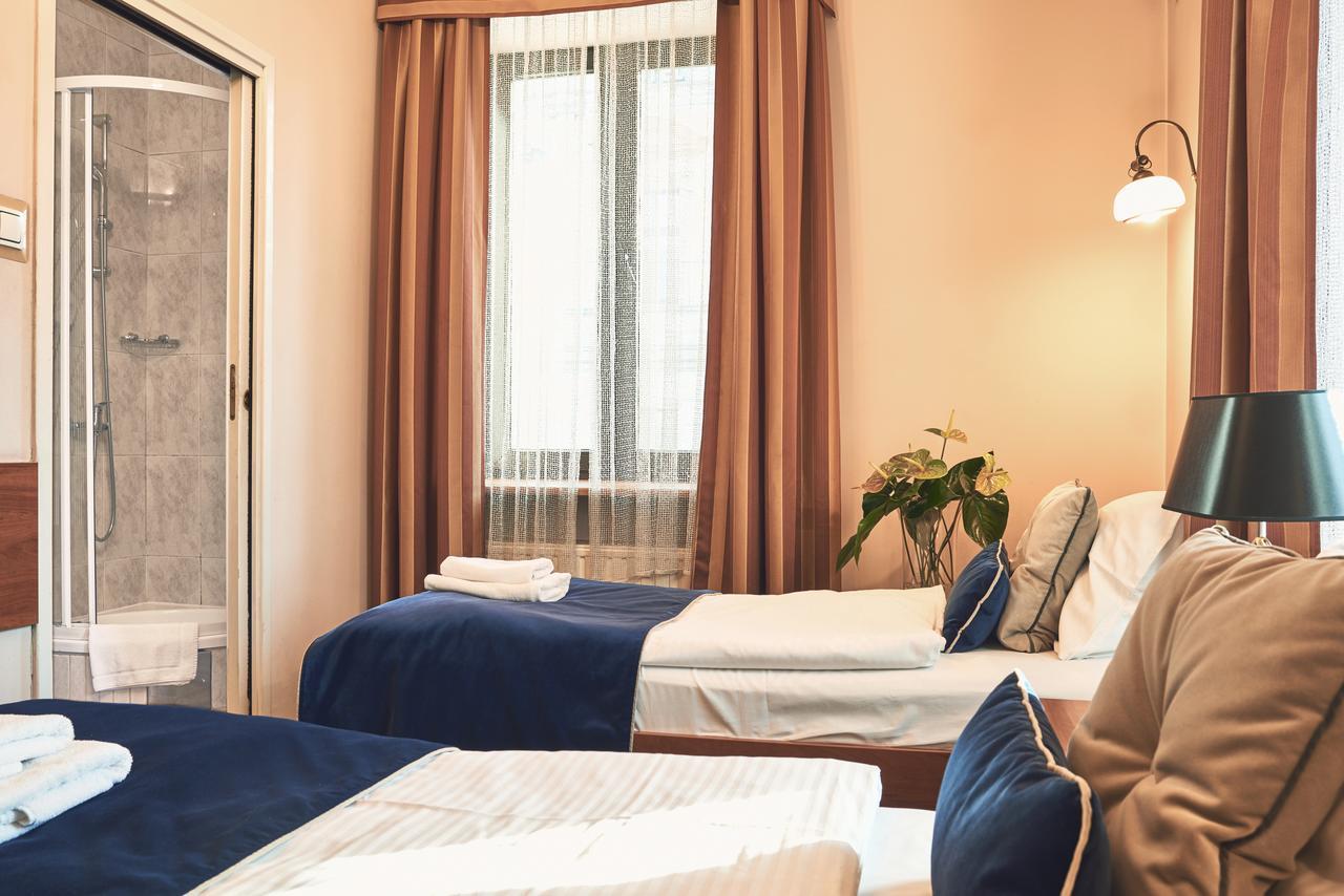 Nobilton Hotel Красков Екстериор снимка